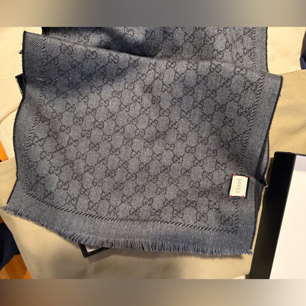 GUCCI SCARF